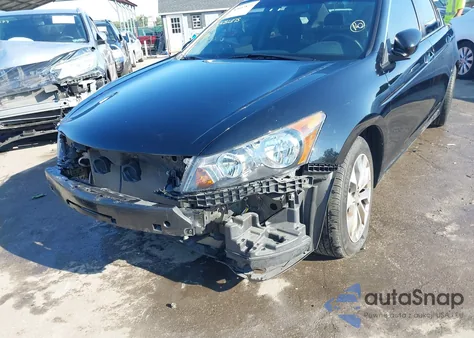 2010 Honda Accord 2.4 Ex-L из США, поврежденный, VIN 1HGCP2F8XAA117924